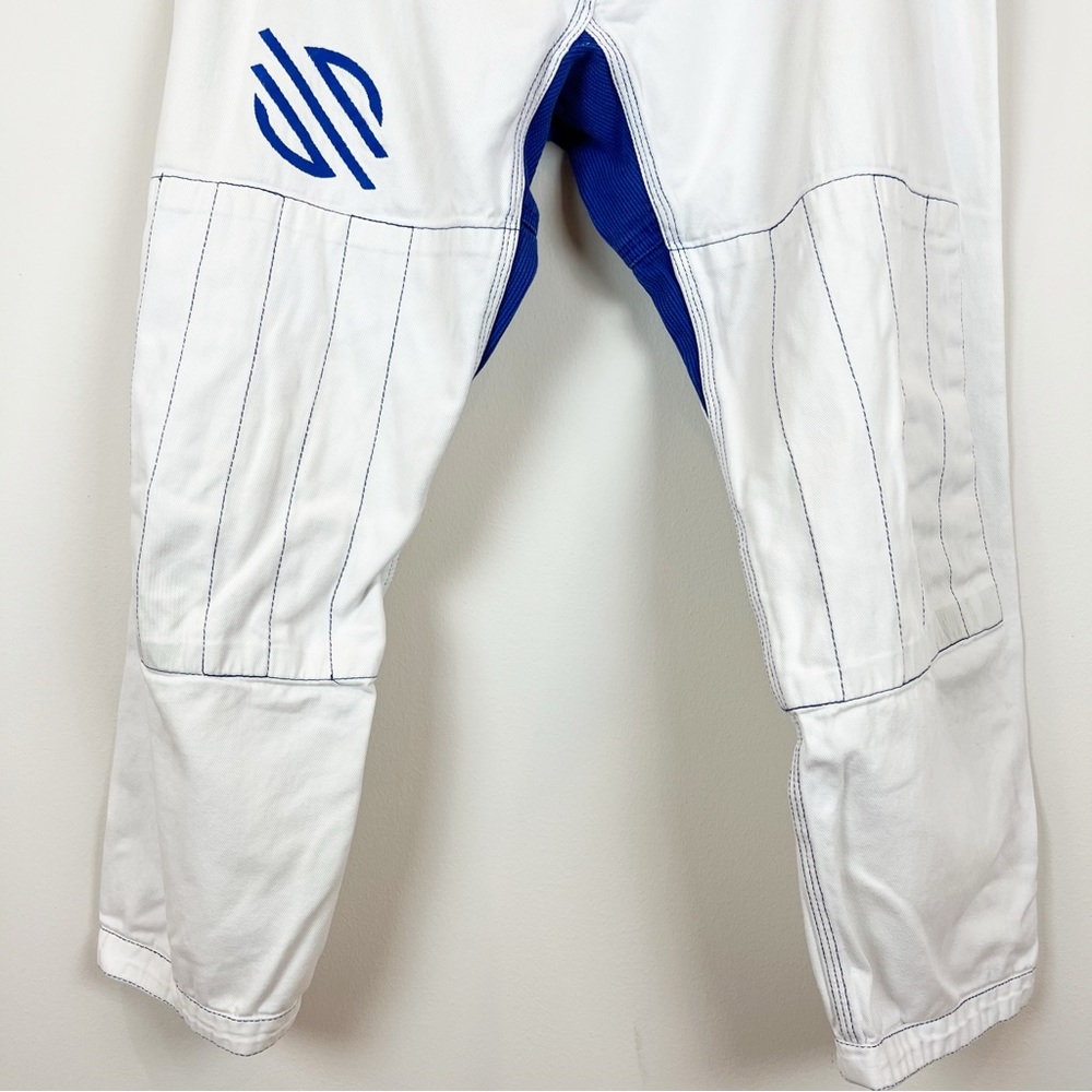 White Jiu Jitsu Gi with Blue Accents - Picture 12 of 16